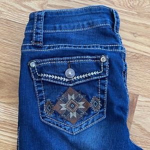 Shyanne Size 28 Bootcut Jeans with Aztec pocket. Like New